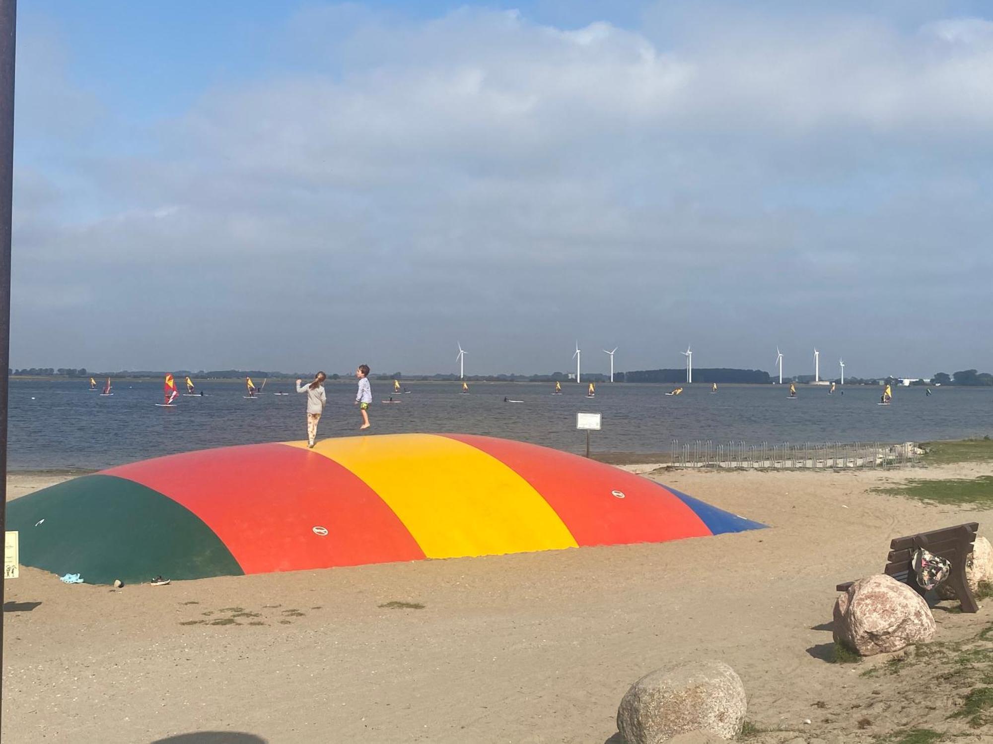 Wohnwagen Auf Dem Wulfenerhals Ca 150M Bis Zum Meer Fehmarn Exterior photo